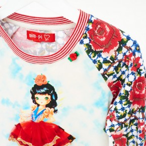 Mim-Pi Langarm-Shirt/Longsleeve Tänzerin rot-weiß-blau