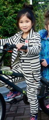 Mim-Pi Sweat-Hose Streifen schwarz weiß 116 - 6y