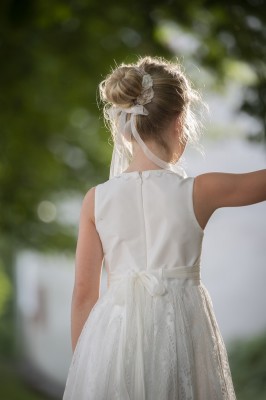 MONNY Kommunionkleid 37 französische Spitze 3/4 langer Rock ecru 146